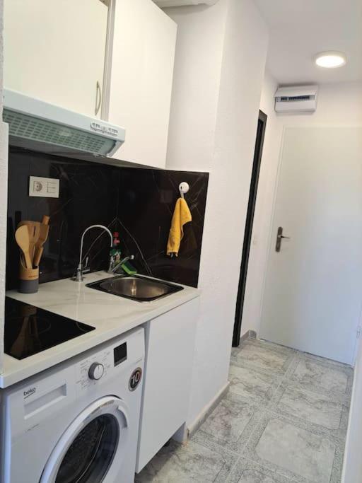 Studio In Benidorm With Sea View Exterior photo